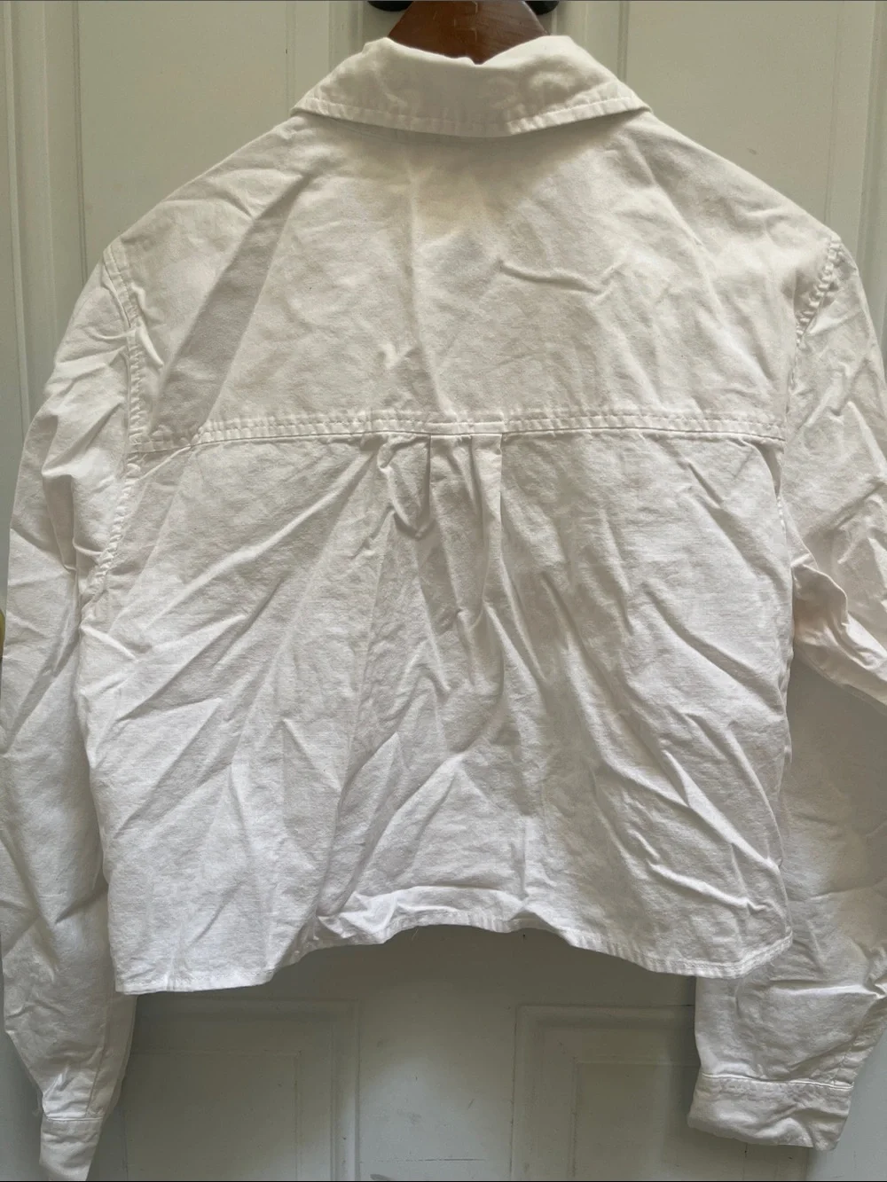 Universal Thread White Cropped Button-Up - Picture 5 of 6